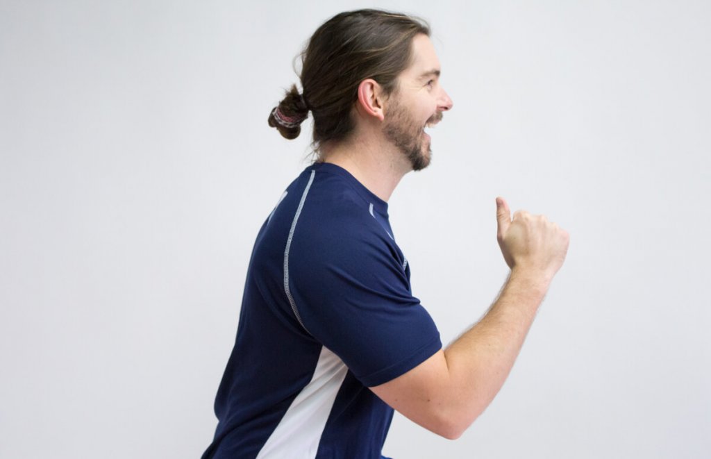 Long hair and athletics El Rubio running