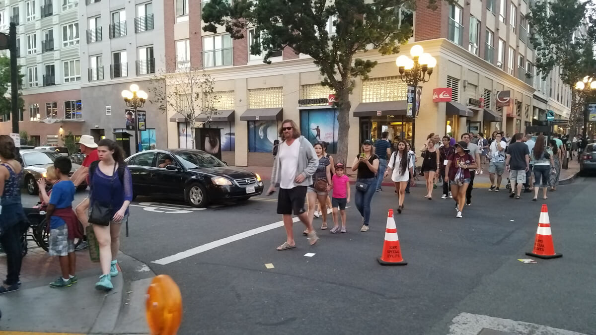 The Dude abides at Comic-con