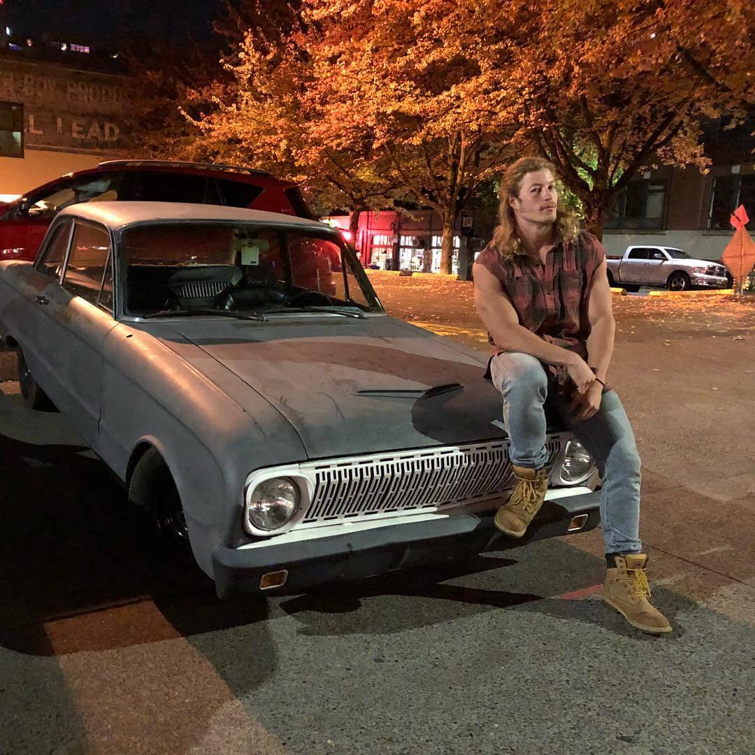 Halloween Costumes For Men With Long Hair - Joe Dirt
