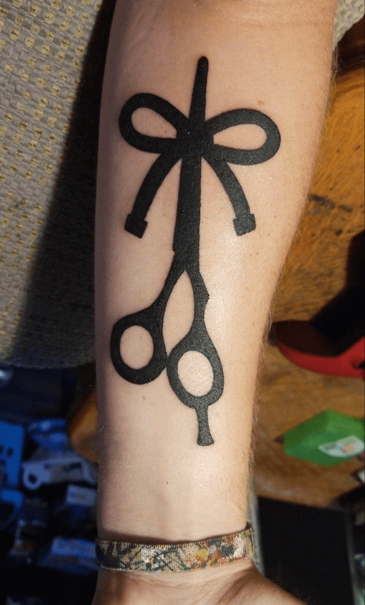 Queen City Classic Tattoos - Cute little scissors from the other day! |  Facebook