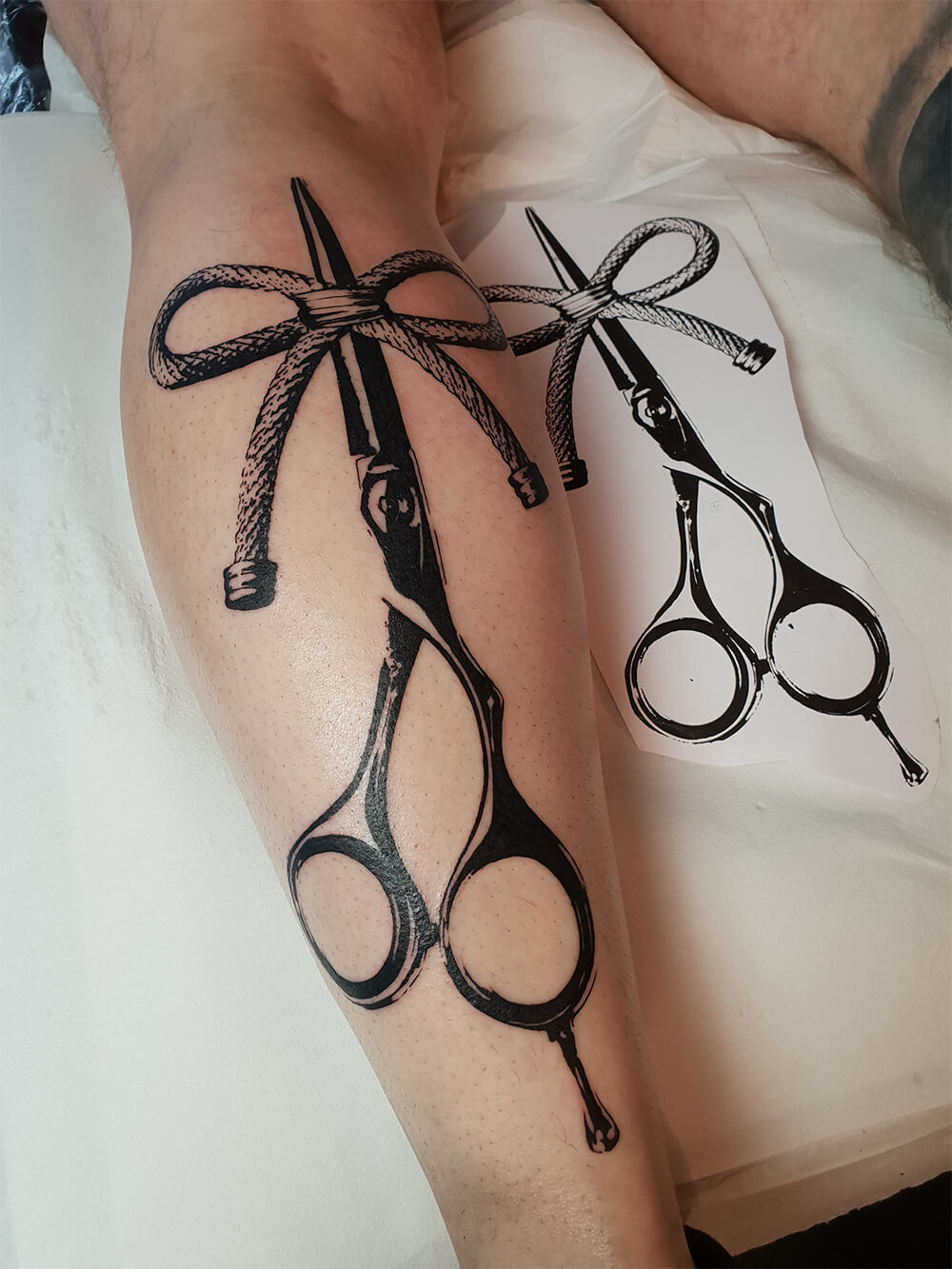 scissors#tattoo #hairdresser#barbertattoo#mizutaniscisdortattoo#realistictattoo#barber | Barber  tattoo, Scissors tattoo, Hairdresser tattoos