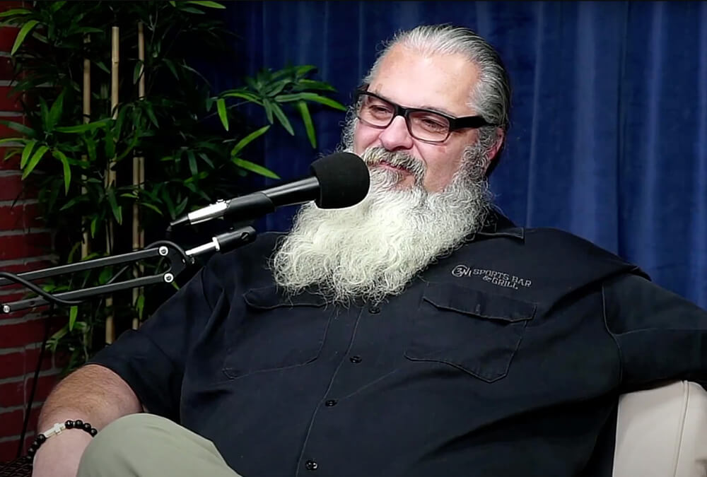Rick Fernandez speaking with Jose Mejiaaka aka El Sicario on the Let It Ride podcast about cigars and long hair