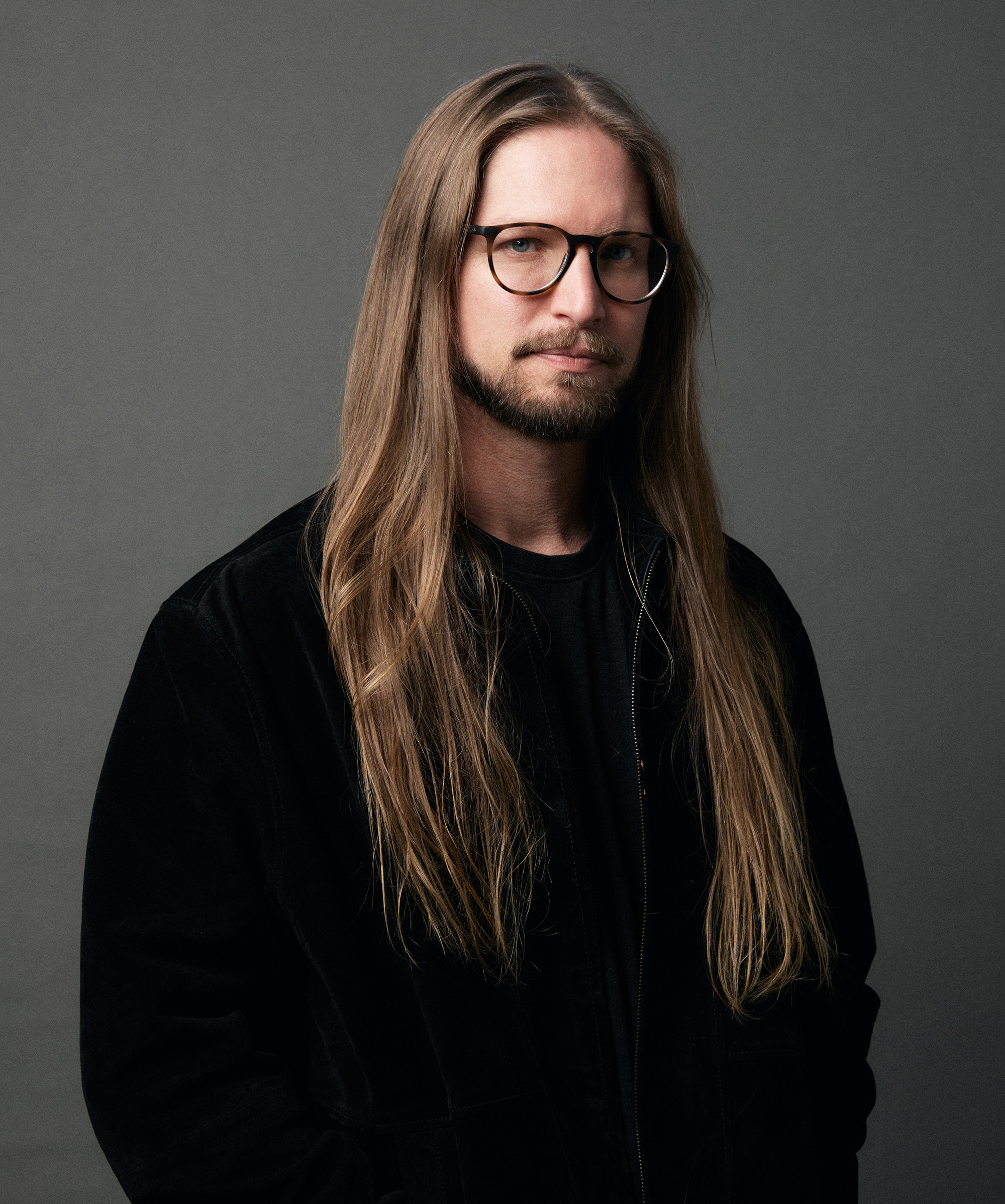 Sean Horton show how to let your hair down